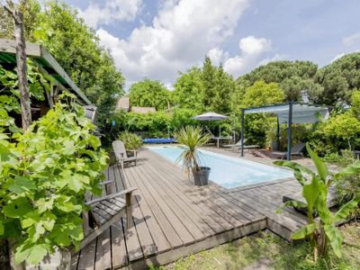 Oasis de tranquillité avec piscine et jardin