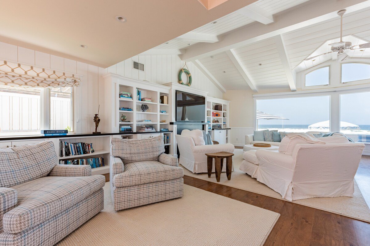 La Jolla Shores Beachfront Luxury Villa gallery image 3