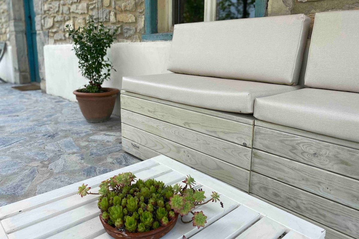 Ulle Gorri Basque Farmhouse gallery image 5