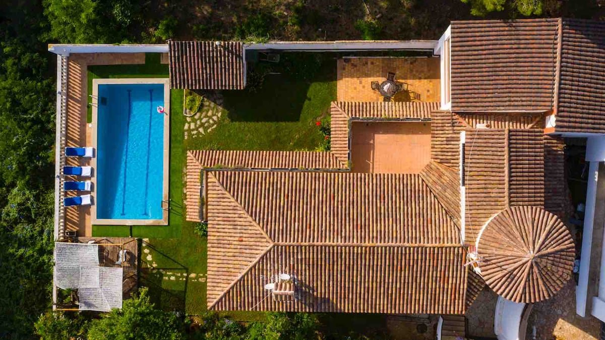 Villa Allyson # Pool, Views & Quiet Location gallery image 5