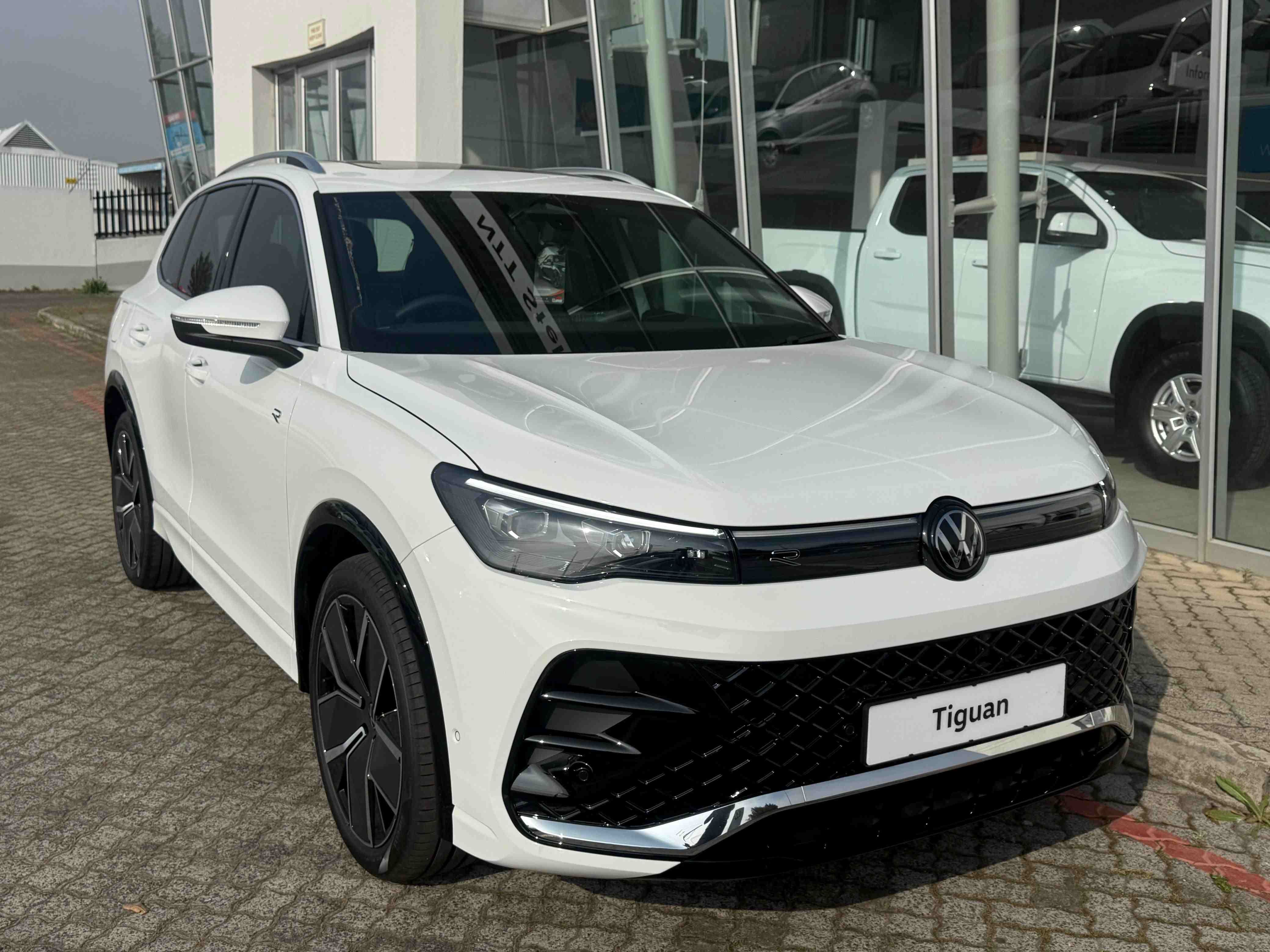 VOLKSWAGEN TIGUAN 1.4 TSI R-LINE DSG for Sale in South Africa