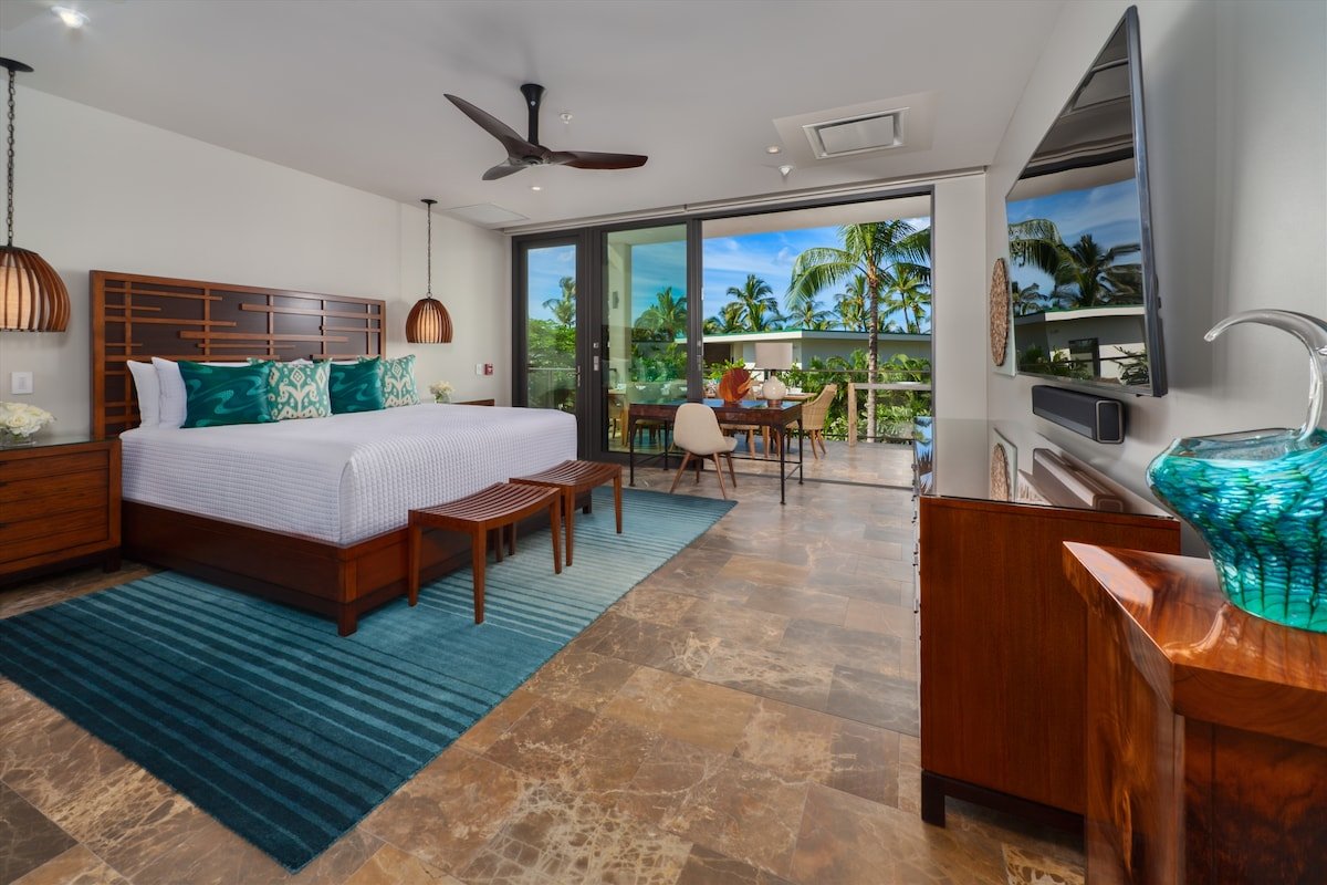 Steps from the Beach! Ocean View Andaz Luxury gallery image 2