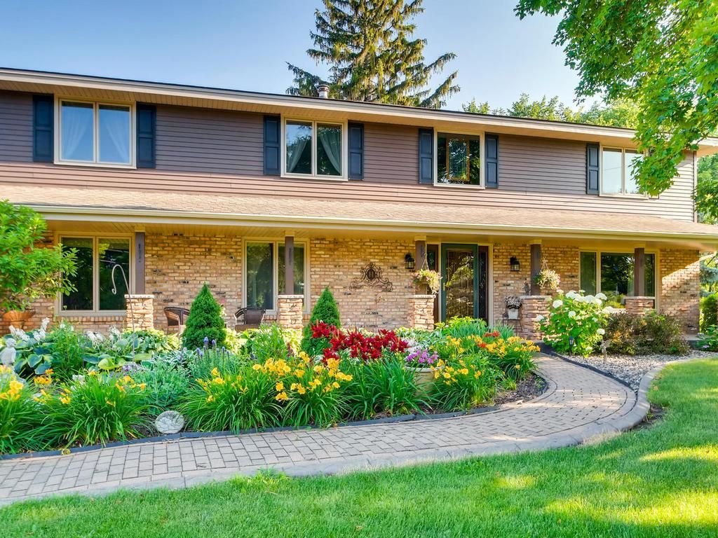 Maple trails farm house