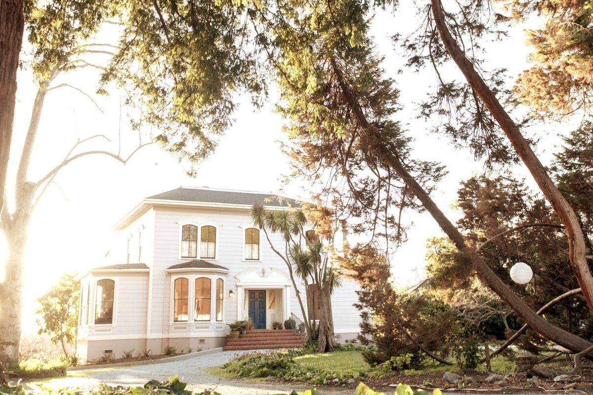 The Oceanview: Private Gated Compound with Views gallery image 2