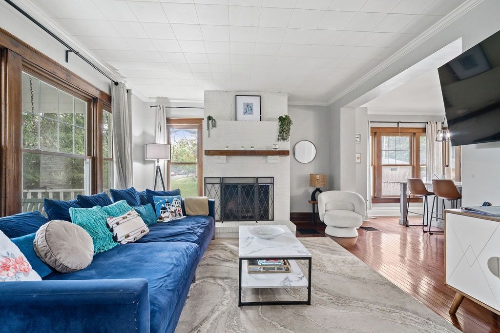 Clintonville Comfort and Class gallery image 3