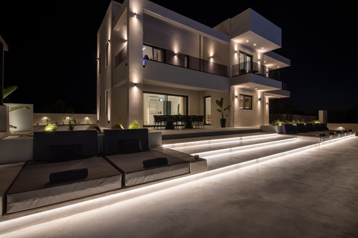 LeEva Oasis villa gallery image 5