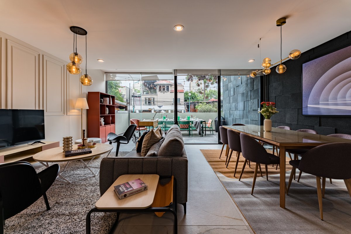 Stylish Polanco, Walk to Lincoln Park & Shopping