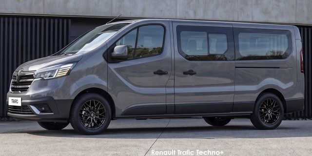 RENAULT TRAFIC 2.0 dCi TECHNO + AT - 5 