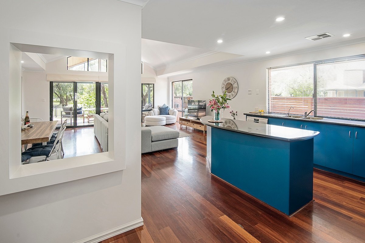 Away By The Bay- beach front- Ducted Heating/cooling gallery image 5