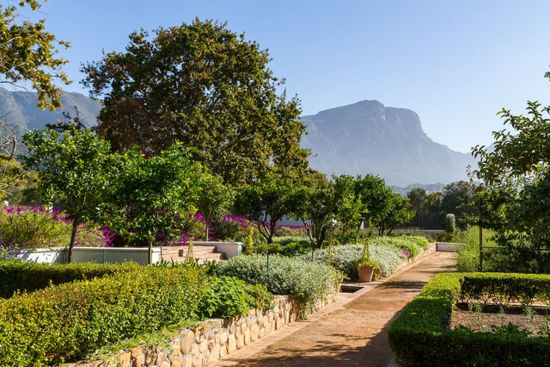 Photo 4 of Le Marais Villa accommodation in Constantia, Cape Town with 5 bedrooms and 5 bathrooms