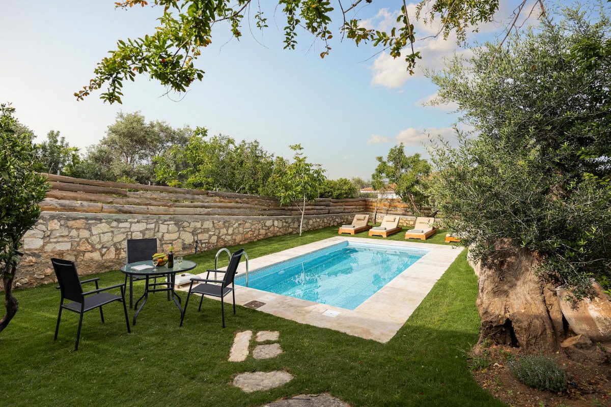 The Olive Mill Loft – Oil Mill to Lavish Leisure gallery image 2