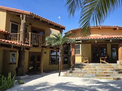 V1 – Villa Esplanade | On The Beach Luxury Stay