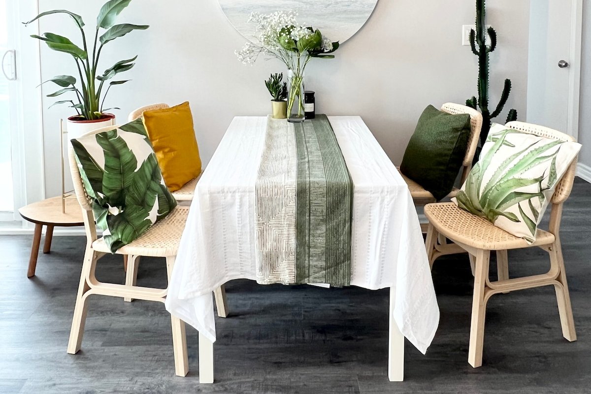 Entire Home Nearby CN Tower & Lake Ontario gallery image 5