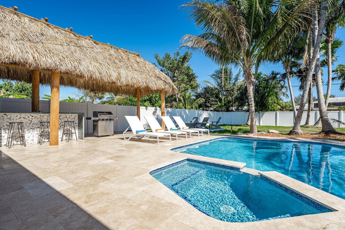 1 Mile to Beach – Heated Pool – FirePit – Pets Ok gallery image 2