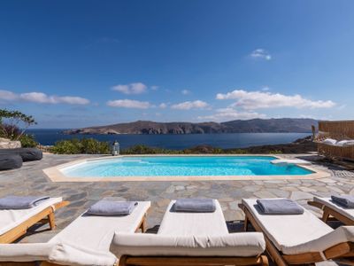 SUMMER MOOD VILLAS – 5 Bedrooms Villa(10+2 guests)