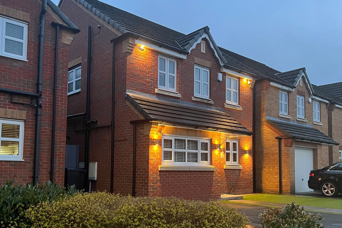 Stunning Home in Astley gallery image 2