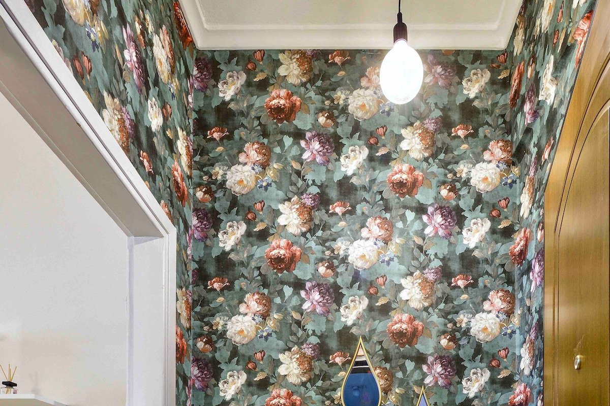 4 Travelers gallery image 5