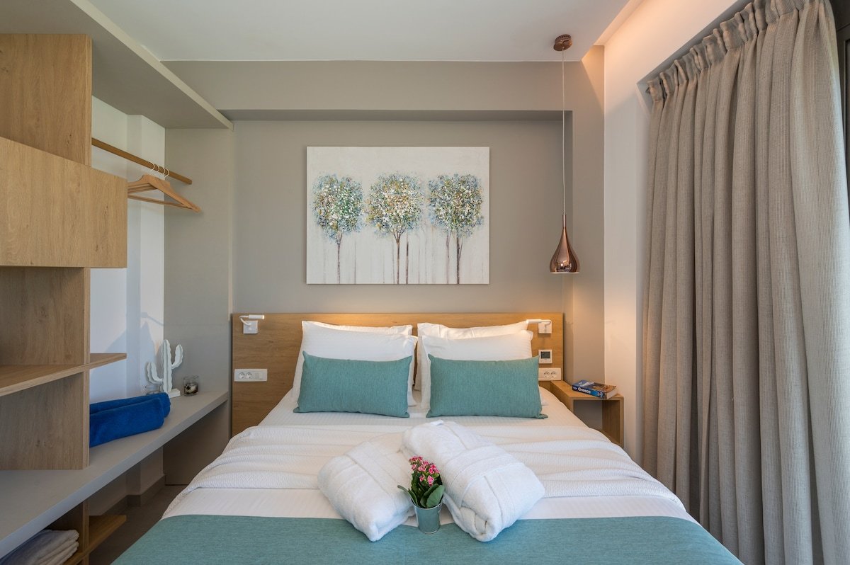 Luxury Wellness Retreat: Heated Pool • Spa & Gym gallery image 3