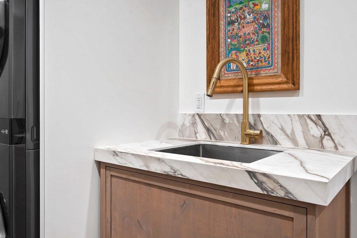 Pool – Jacuzzi – Fire pit – Downtown palm spring gallery image 3