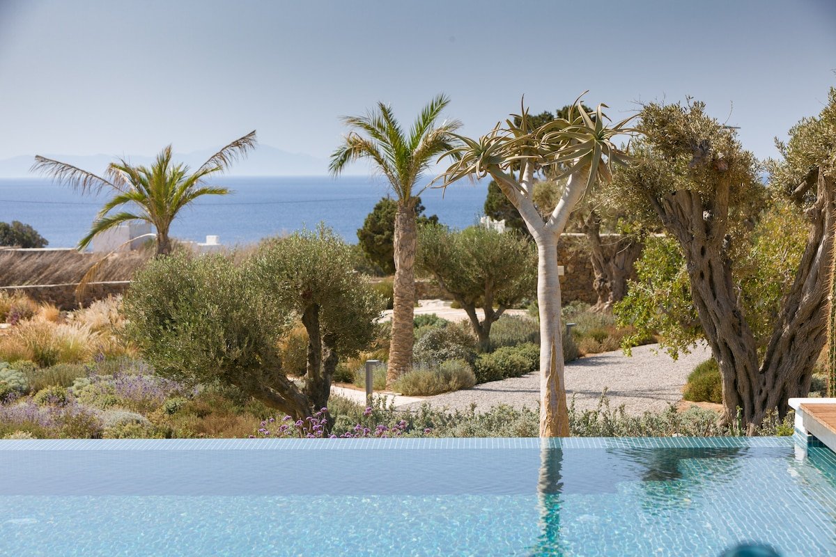 Eleonas Paros Villas, OIKIA, private pool & tennis gallery image 5