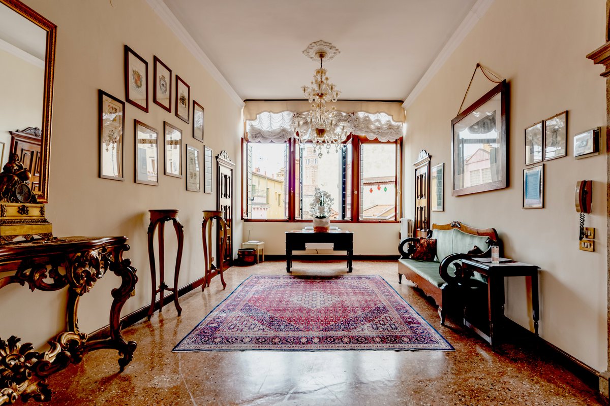 Luxury apartment “La Fenice”