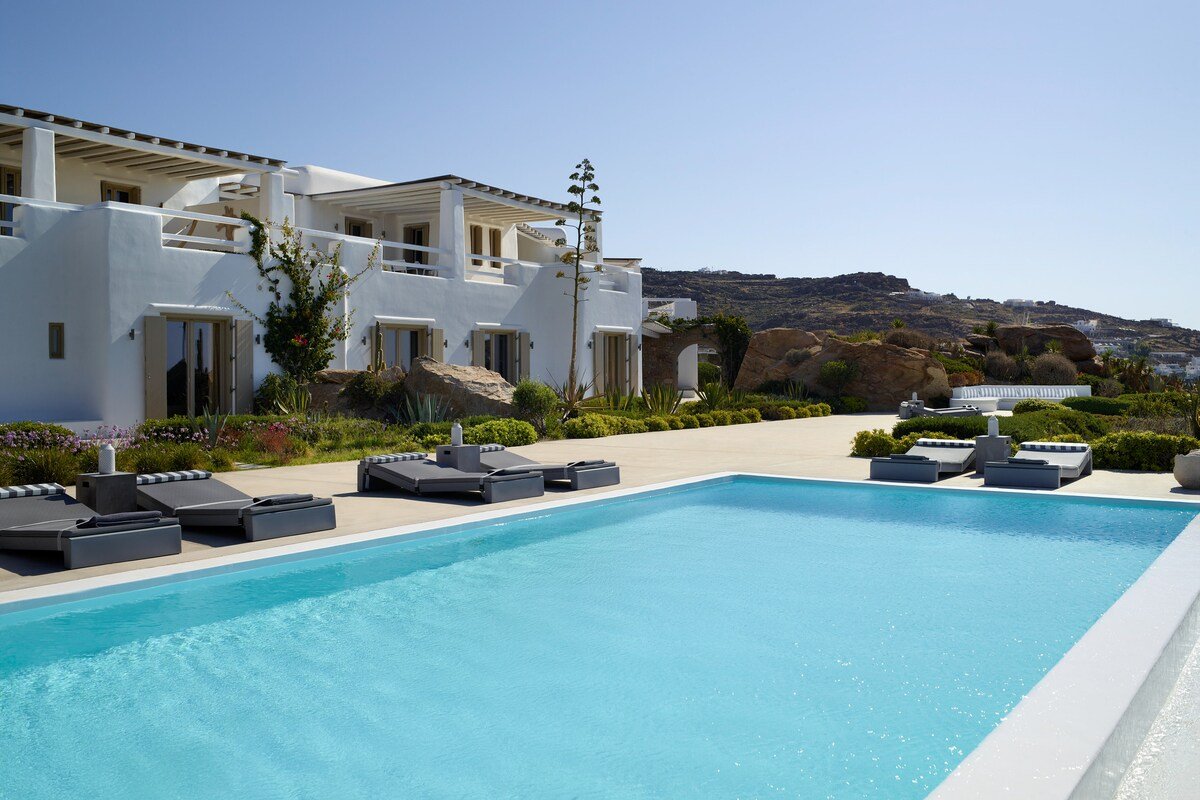 “Talyssa” by Aqualiving Villas gallery image 4