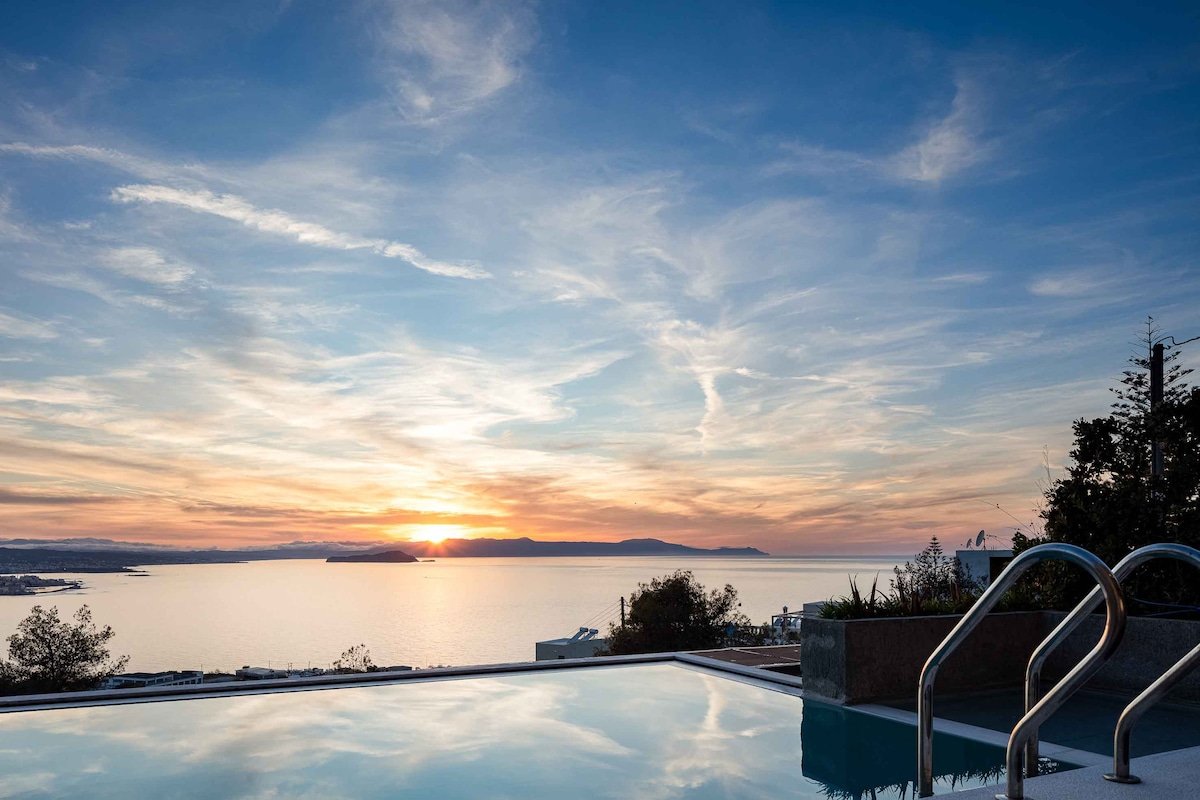 Omnia Villa II – Heated* pool & dazzling seaview! gallery image 2