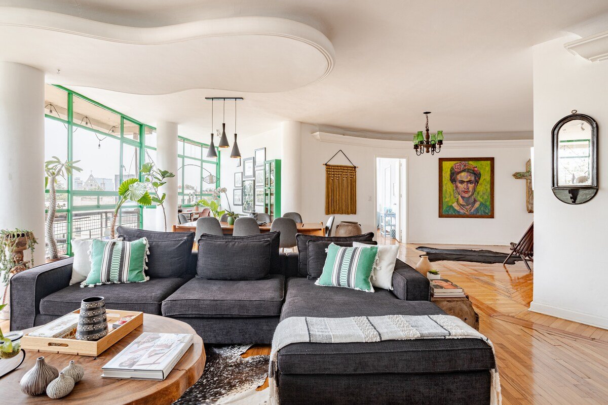 HEART OF POLANCO BRIGHT, SPACIOUS & AMAZING VIEWS gallery image 5