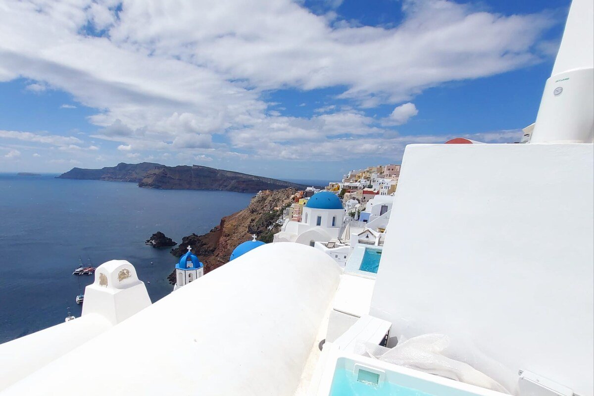 Serenity, caldera views, private pool, 2 units. gallery image 5