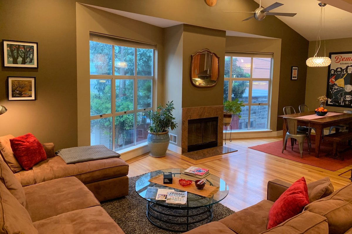 Huge 4BR/4BA Modern Mission Home with Deck & Yard gallery image 2