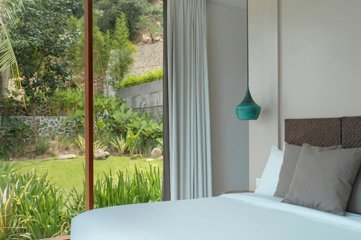 Villa Sandbar 3BR Infinity Pool at Selong Belanak gallery image 3