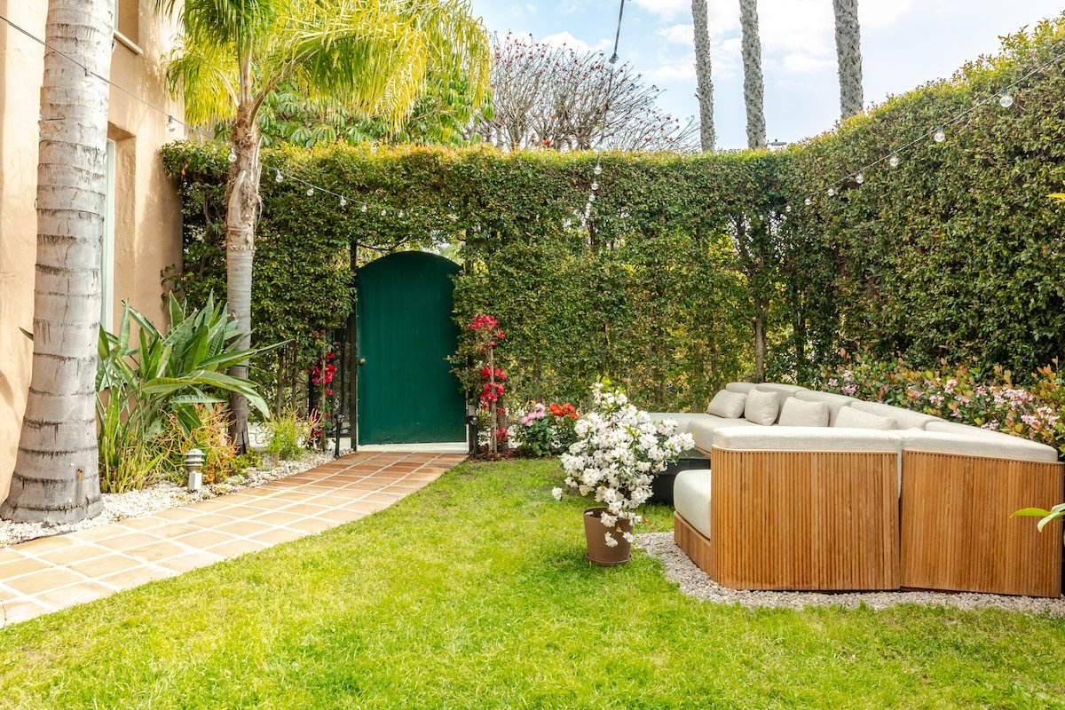 Spacious Cozy Stay with Beautiful Zen Garden gallery image 4