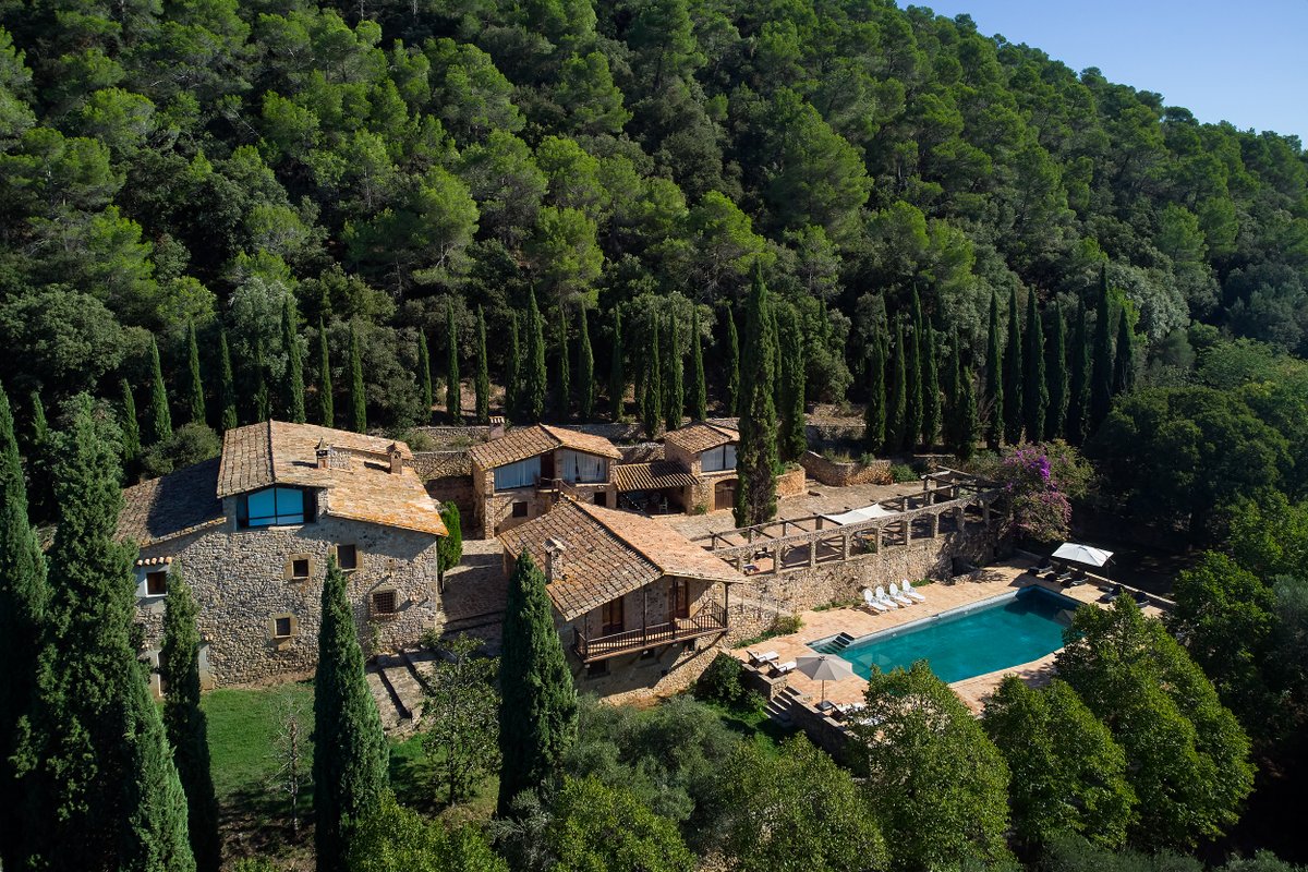 spectacular 17th century house in a rural setting