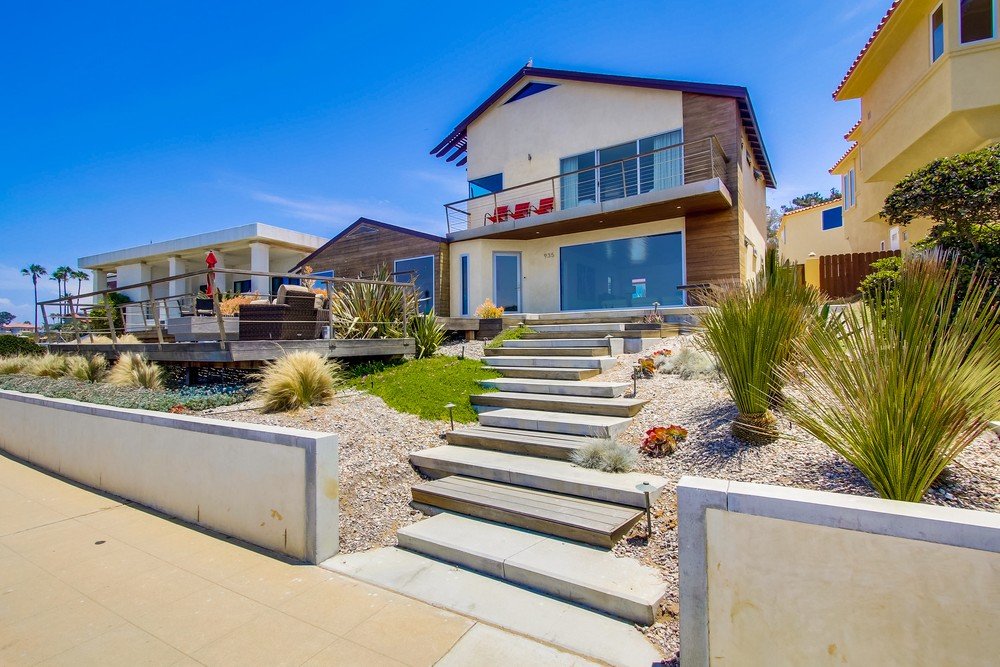 VILLA SUNSET MODERN – Spectacular Oceanfront Home gallery image 5