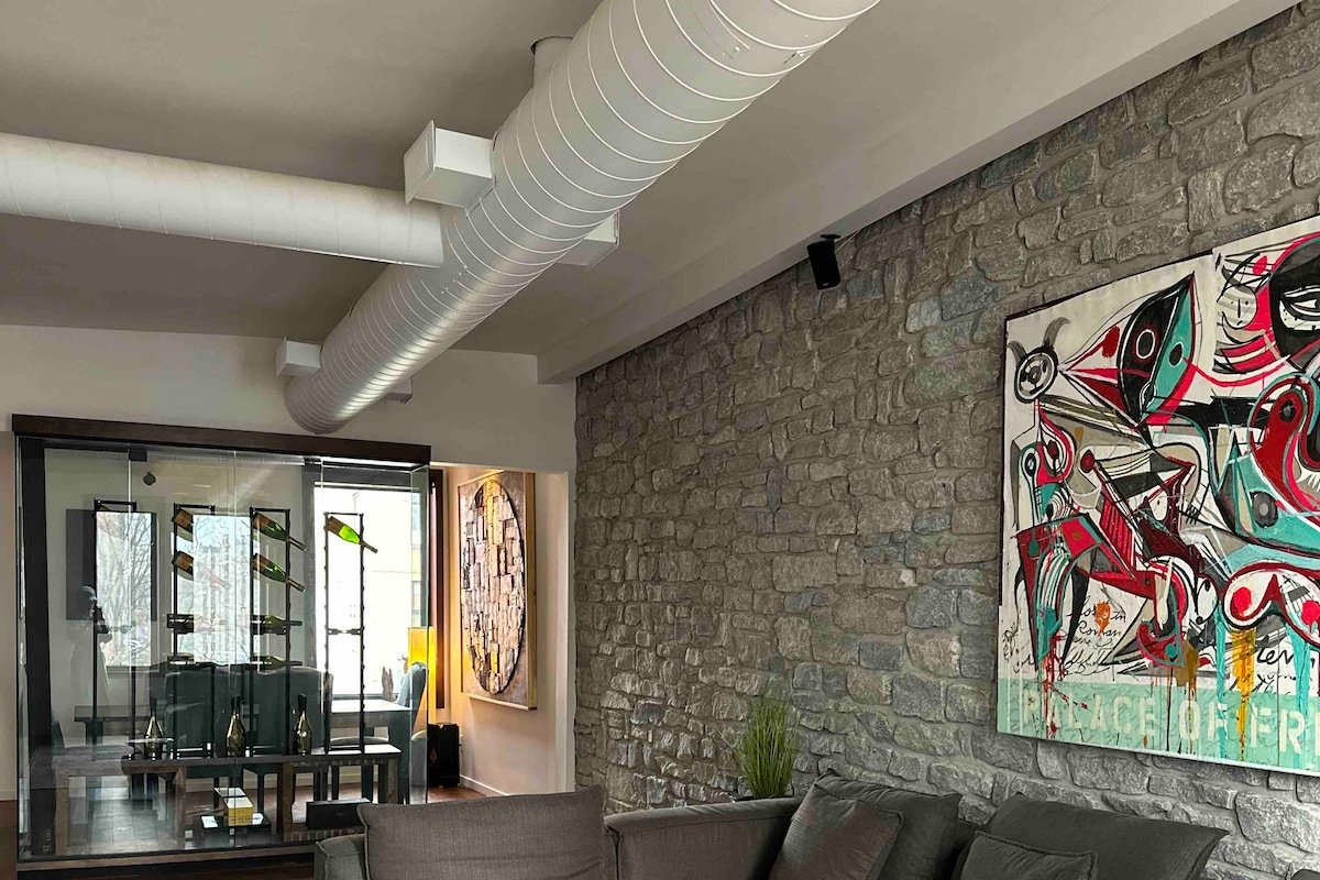 Heritage Loft In The Heart of Downtown Ottawa gallery image 5