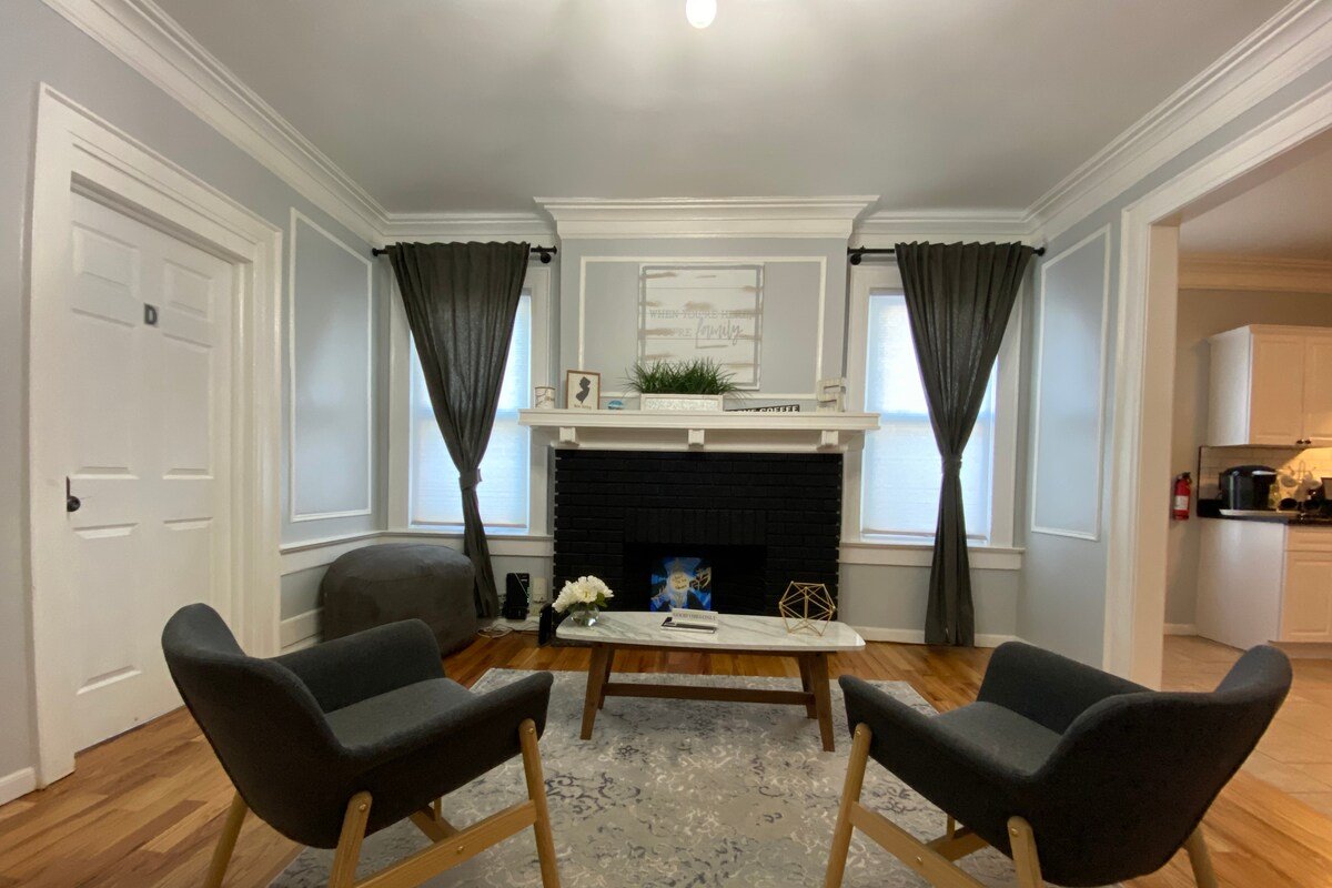 Modern 4 bedrooms Apartment with TV&WiFi gallery image 3