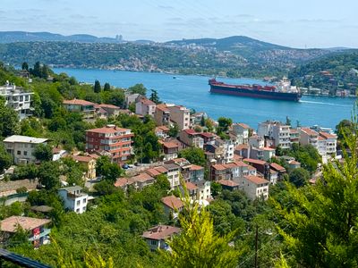 Detached house with magnificent Bosphorus view