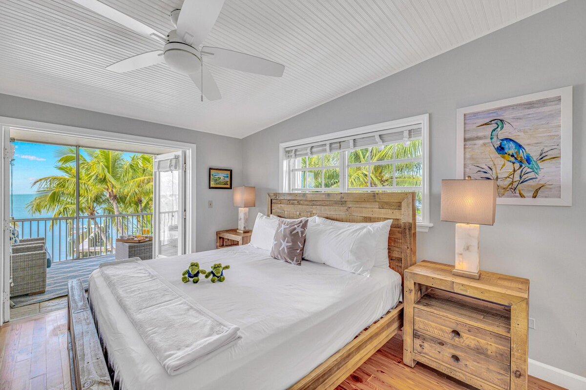 Private Beach, Pickleball Court and Tiki Bar gallery image 2