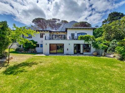 Hout Bay | Private Exclusive Estate with Pool