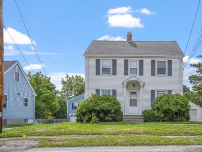 Green End Inn 2-Family House
