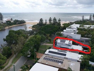 Aloha from Moffat Beach