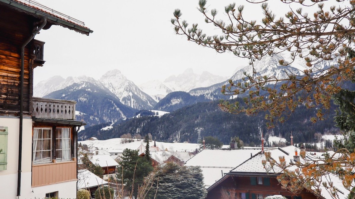 Sunshine Belle Etoile Chalet gallery image 3