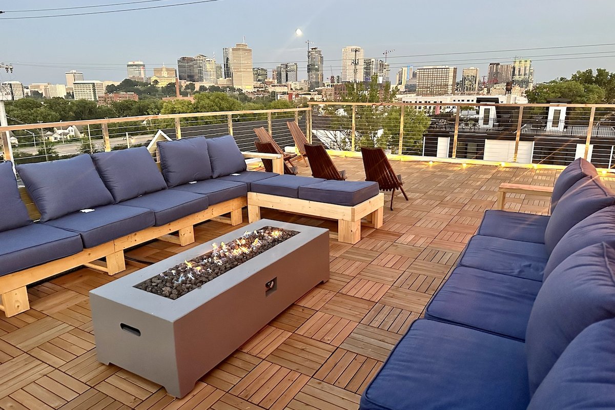 Skydeck I 4x Kings I 3,000 sq/ft | Broadway 8 mins gallery image 2