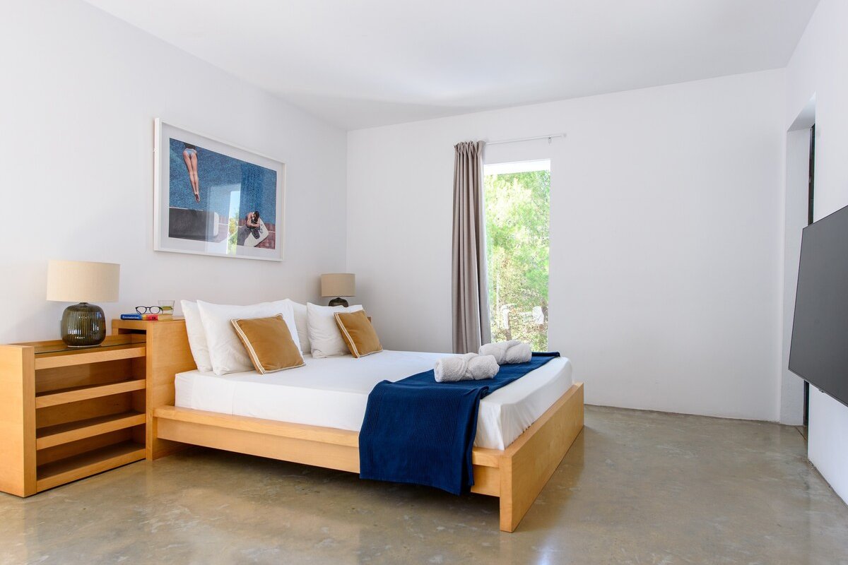 Panoramic views of San Antonio Bay – Pool- Garden gallery image 4