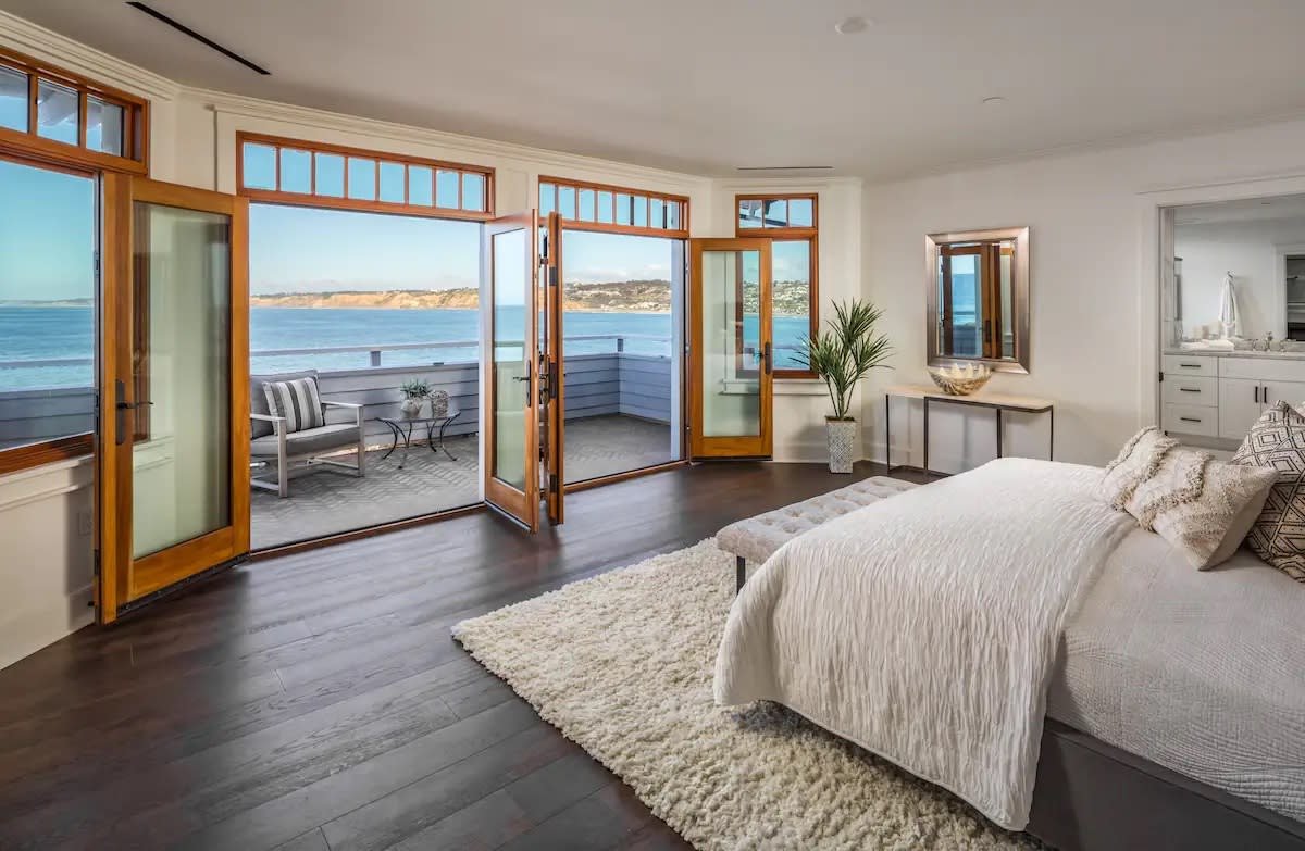 La Jolla Cove – Oceanfront Masterpiece