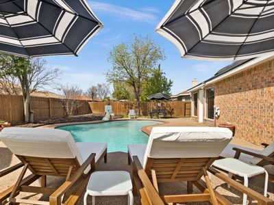 Home 9 miles from Stockyards – 19m Stadium