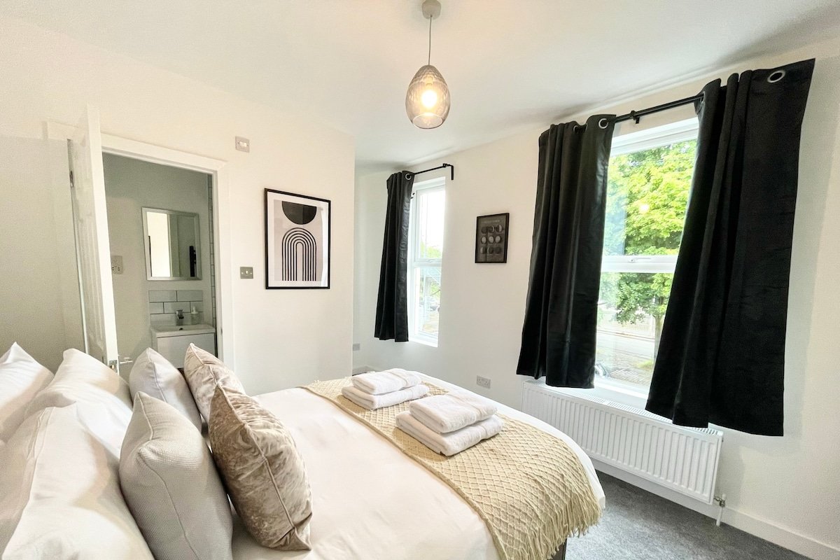 Gatton House. 3 Bedrooms, Sleeps 6 – BS2 gallery image 3