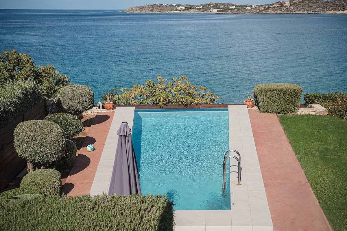 Villa Niba-Just a breath from the Sea! gallery image 2