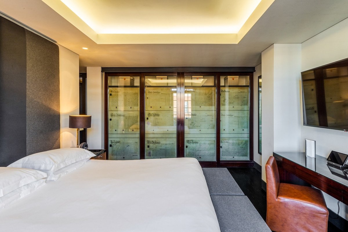 Kensington Penthouse gallery image 4