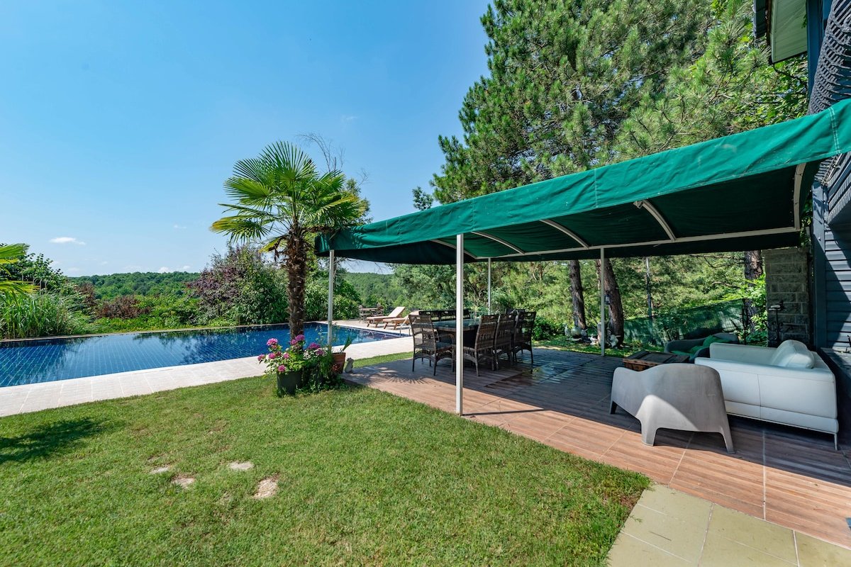 Private 500 m2 villa in 5 arce land gallery image 5